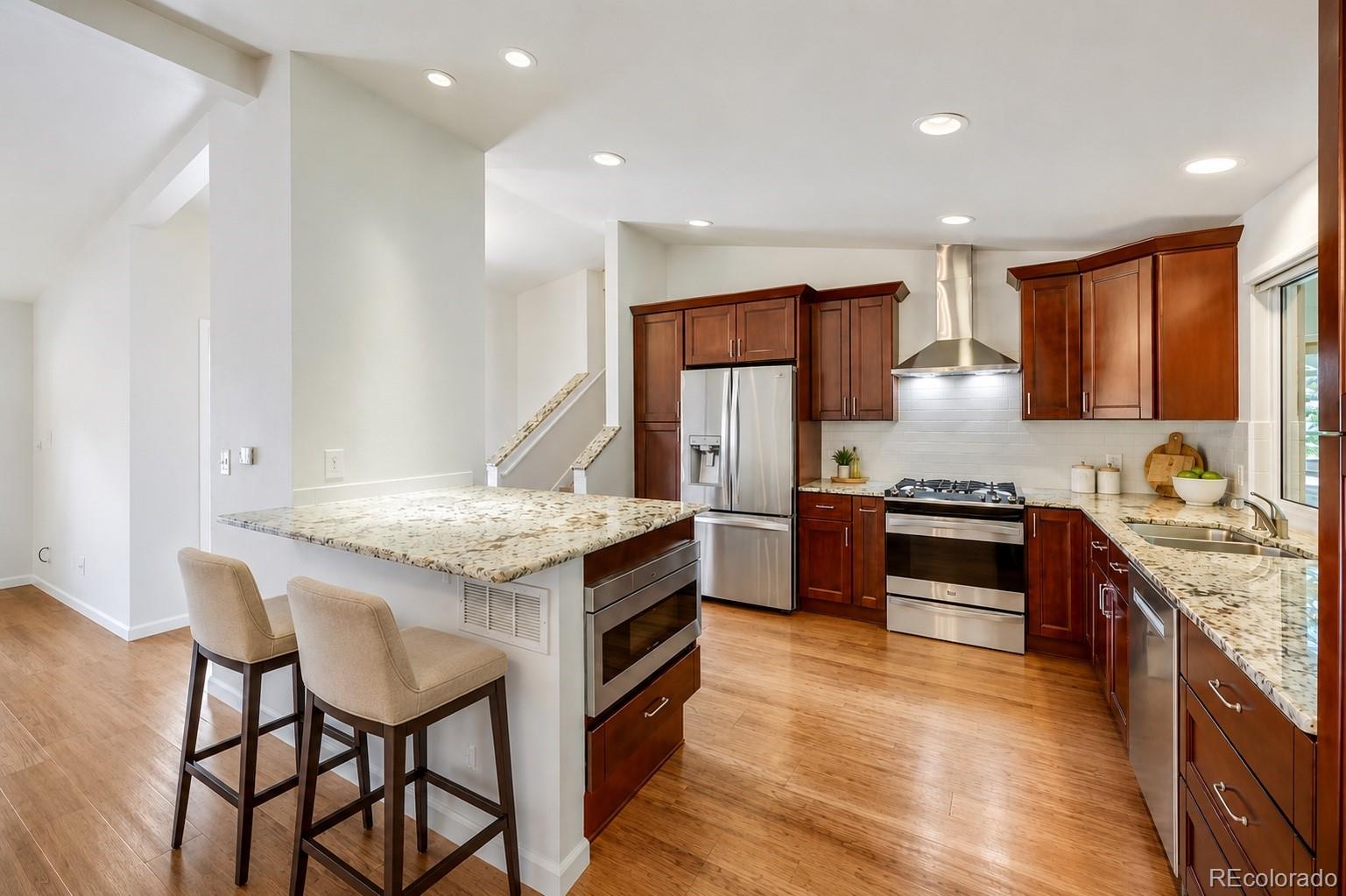 883 S Nelson Way, Lakewood, CO 80226 photo