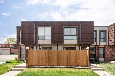 Townhouse in Lakewood CO 9453 W Utah Place.jpg