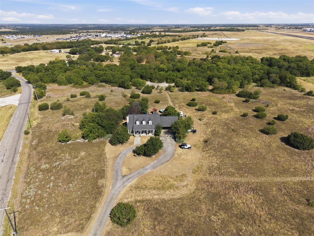 2116 Woodard Ave, Cleburne, TX 76033