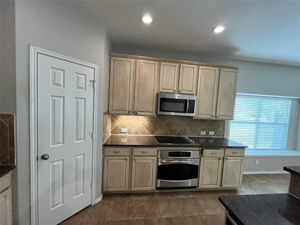 2011 New Braunfels, Forney, TX 75126 photo