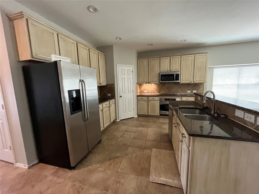 2011 New Braunfels, Forney, TX 75126 photo