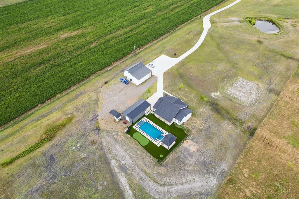 9224 County Road 592, Nevada, TX 75173