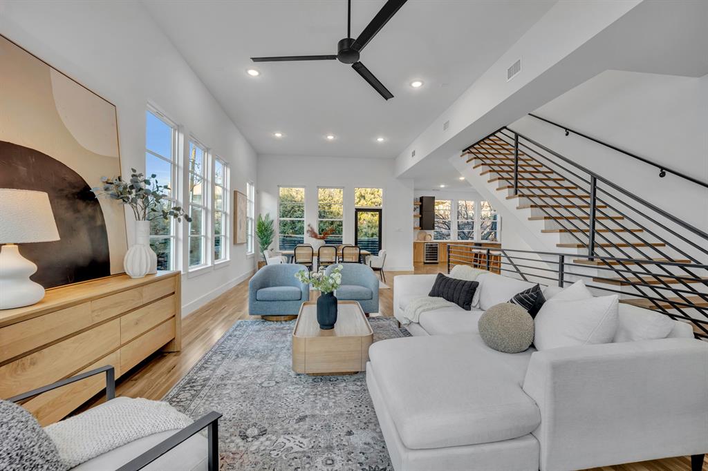 1512 Villars St, Dallas, TX 75204