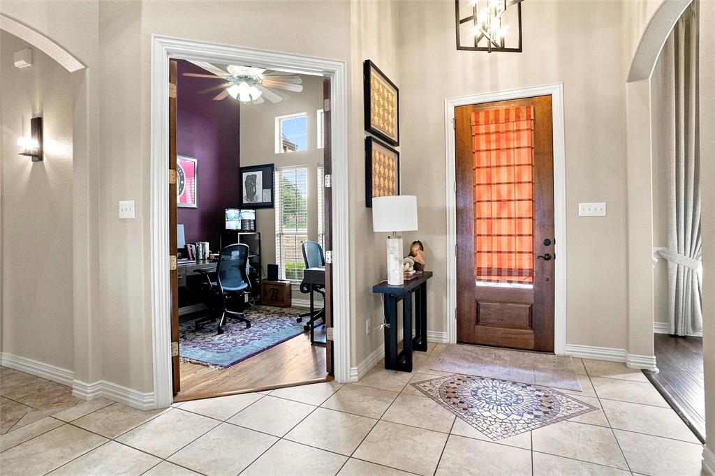 1810 Indian Rdg, Oak Leaf, TX 75154 photo
