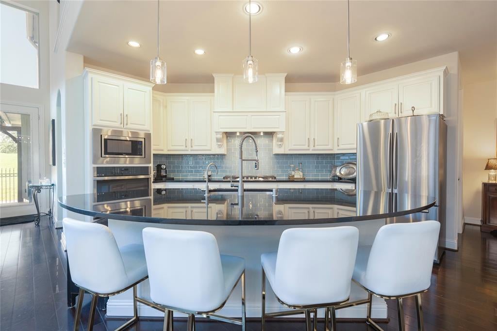 8320 Lindsay Gdns, The Colony, TX 75056 photo