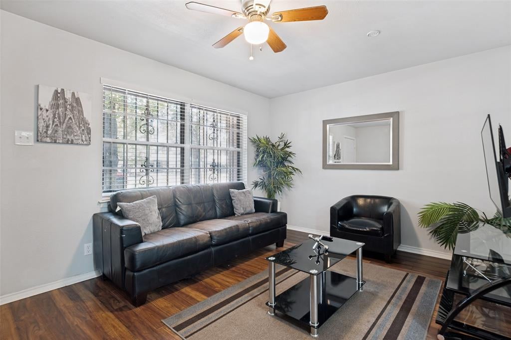 6810 Marla Dr, Dallas, TX 75217 photo