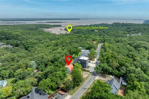 Single Family Residence in Pottsboro TX 195 Cambridge Drive.jpg