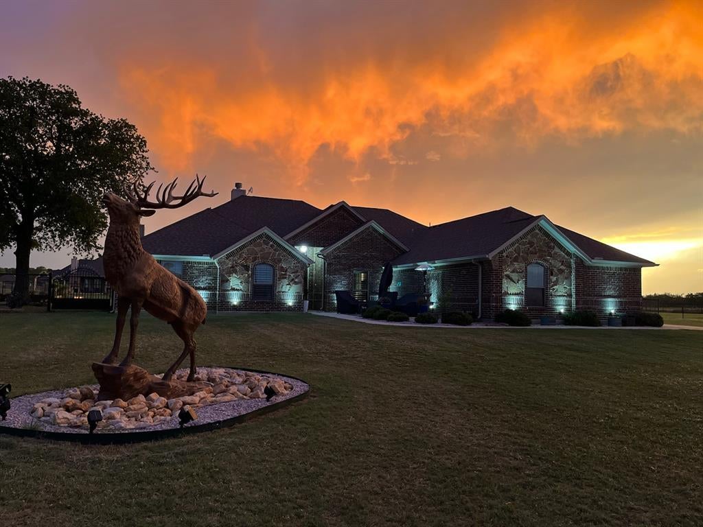 205 Lavender Ct, Springtown, TX 76082 photo
