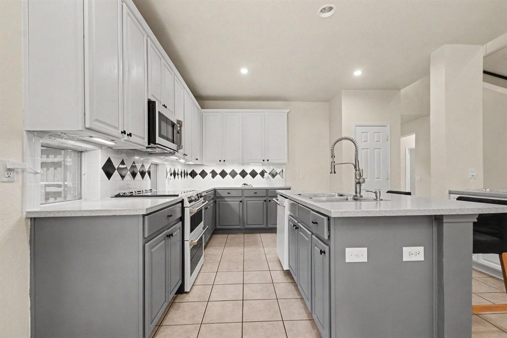 477 Monterey Dr, Rockwall, TX 75087 photo