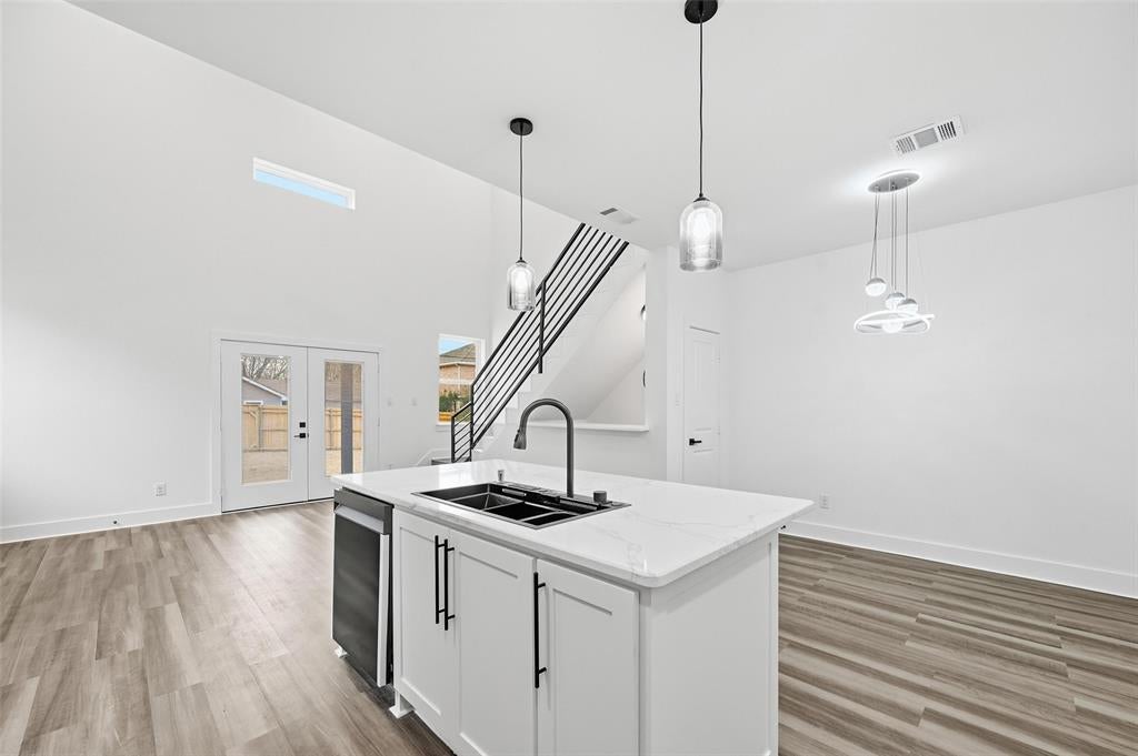 4448 Marcell Ave, Dallas, TX 75211 photo