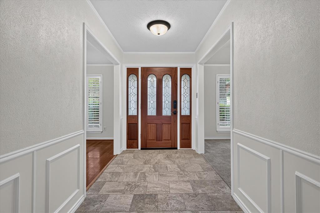 2201 Adams Dr, Arlington, TX 76011 photo