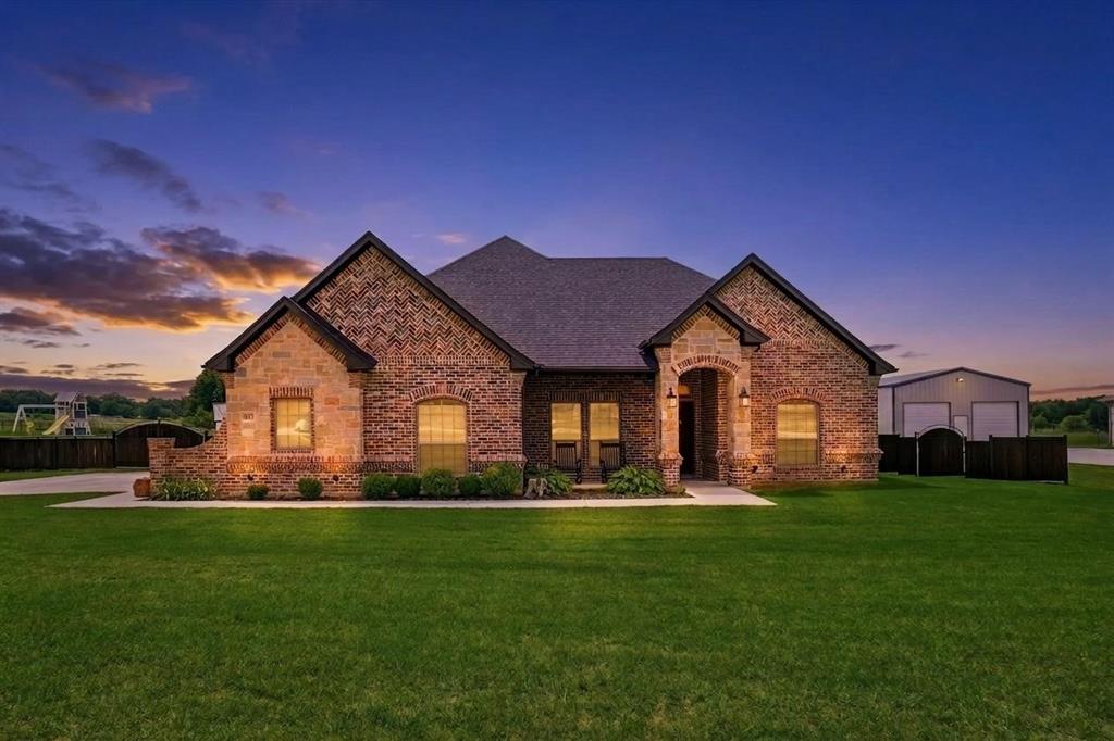 1027 Hope Ct, Boyd, TX 76023