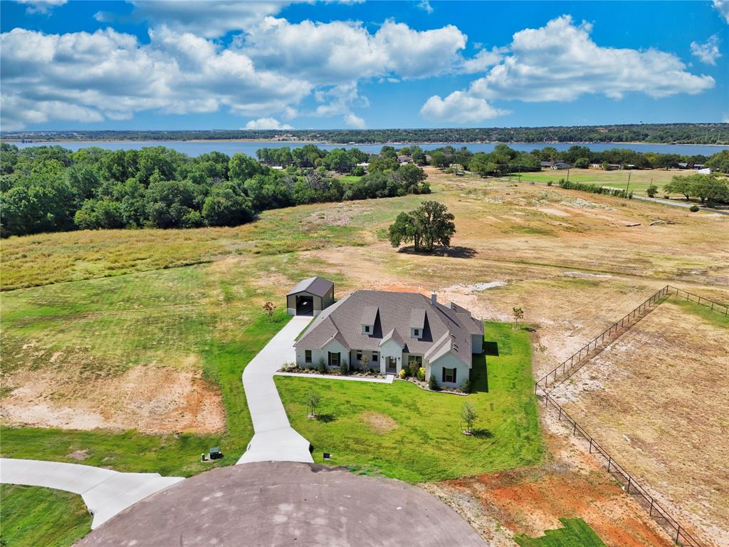 1016 Emery Ct, Weatherford, TX 76087 photo