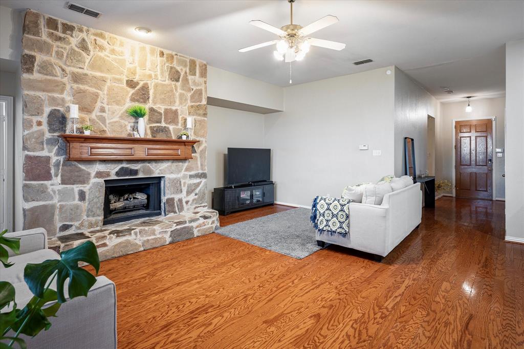 7906 Munich Dr, Rowlett, TX 75089 photo