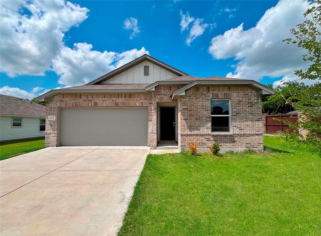 102 Doma Ave, Greenville, TX 75402