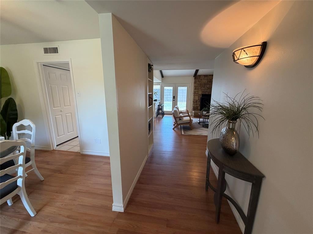 1332 Cherry Hill Ln, Lewisville, TX 75067 photo