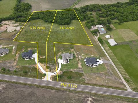 Unimproved Land in Krum TX TBD 3.19 AC FM 1173.jpg