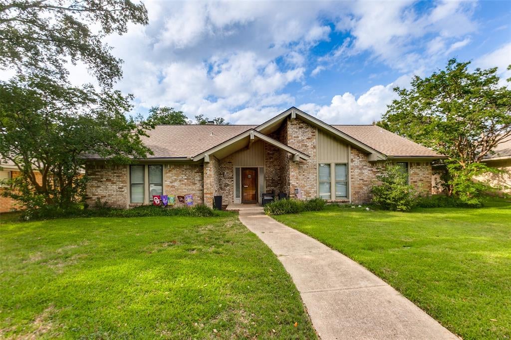 1203 Grinnell Dr, Richardson, TX 75081