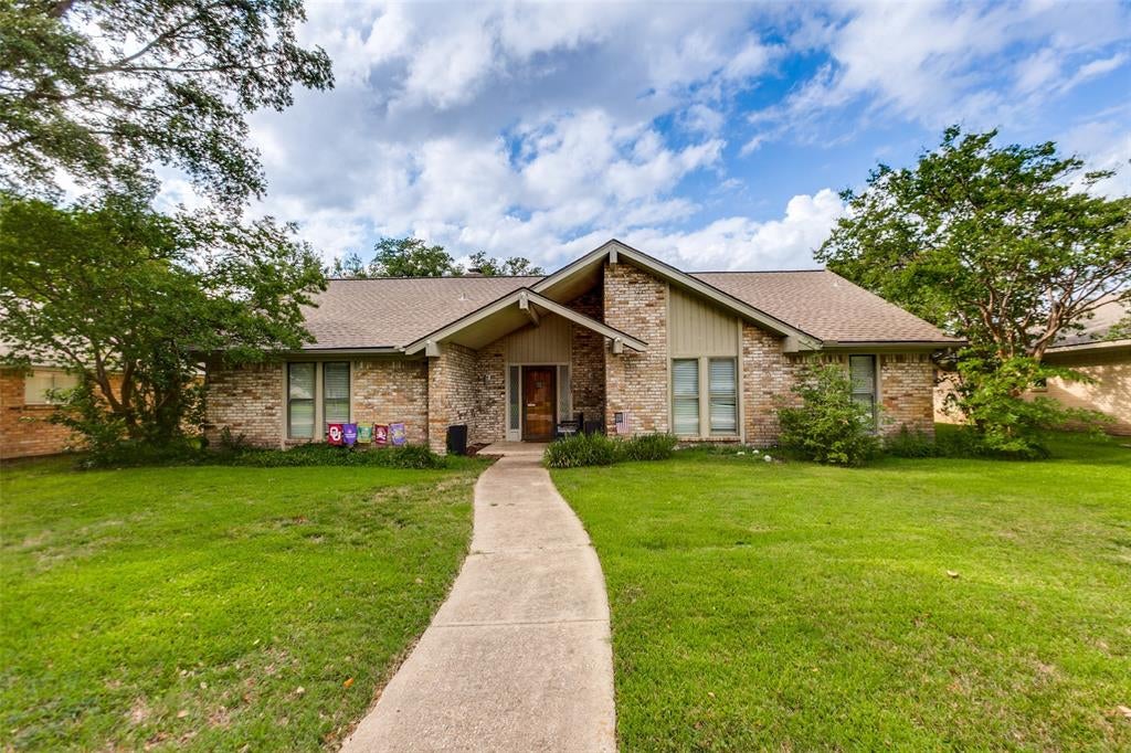 1203 Grinnell Dr, Richardson, TX 75081 photo