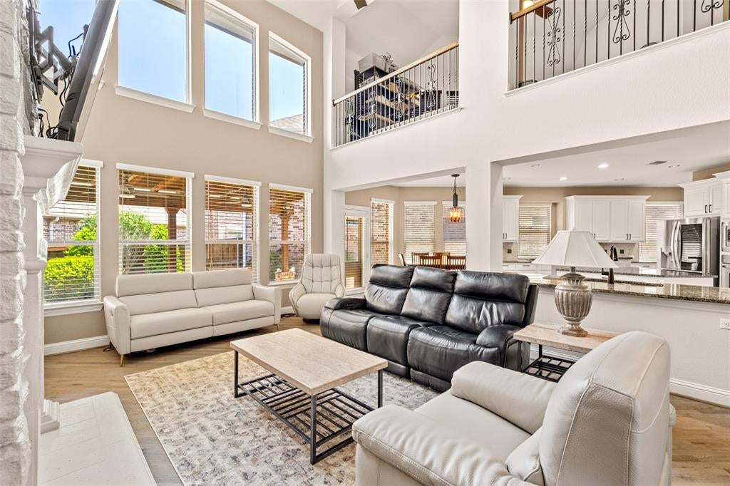 8255 Lindsay Gdns, The Colony, TX 75056 photo