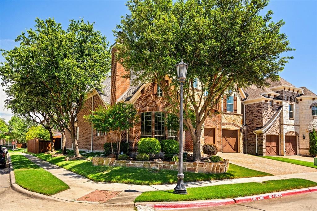 8255 Lindsay Gdns, The Colony, TX 75056 photo