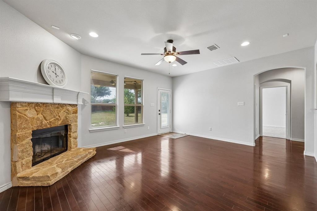 5929 Clipper Ln, Fort Worth, TX 76179 photo