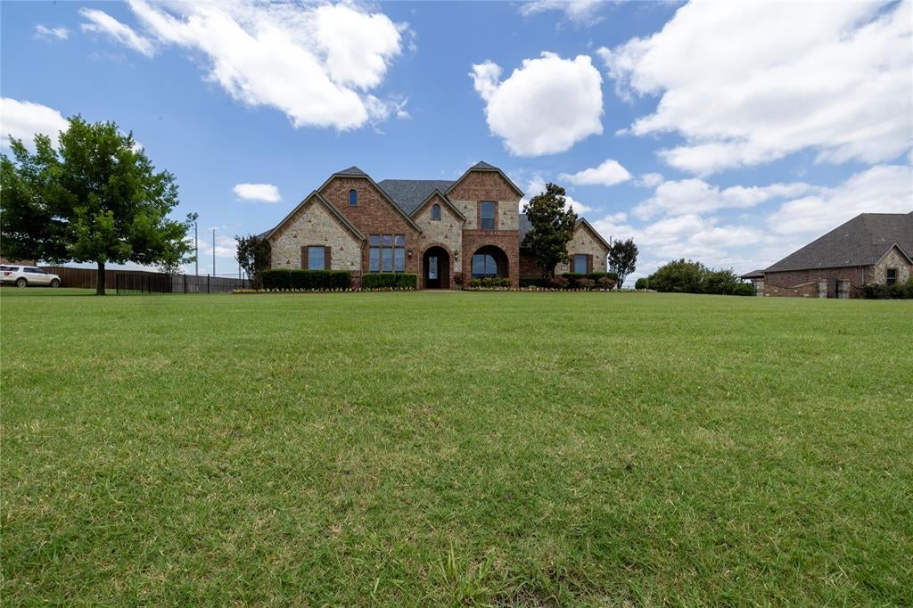 2722 W Alamosa Dr, Terrell, TX 75160 photo