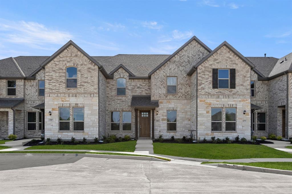 1983 Gentle Oak Trl, Corinth, TX 76210