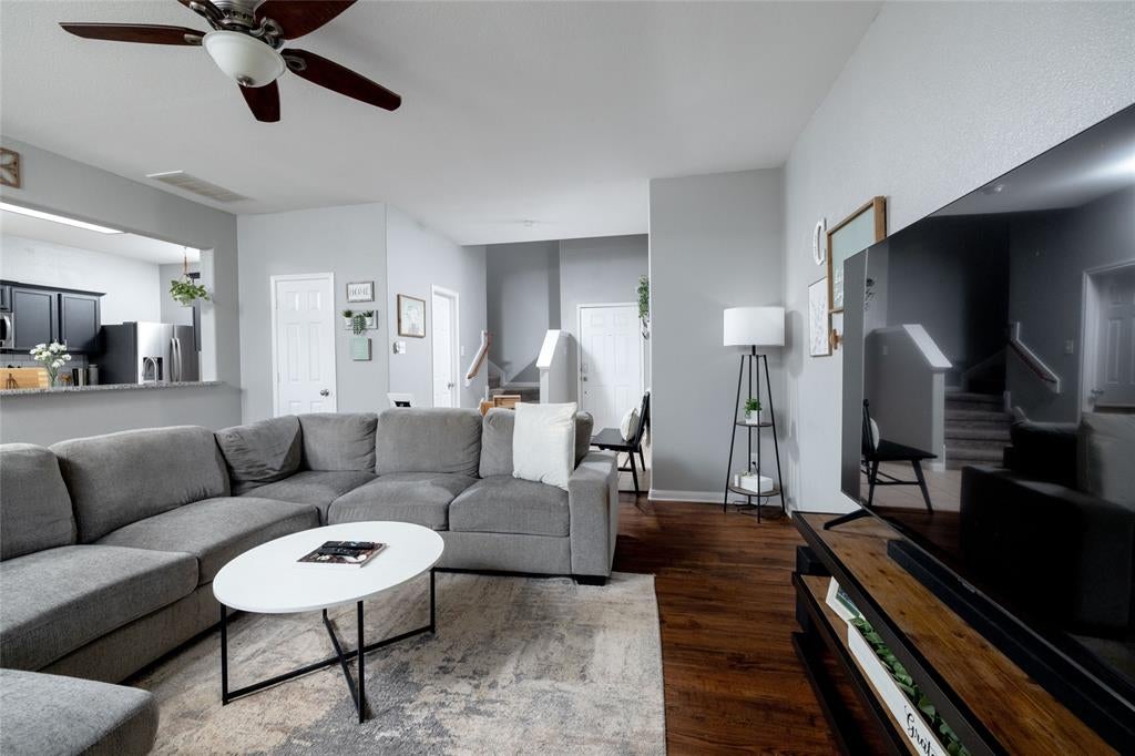 113 Dodge City Ct, Newark, TX 76071 photo