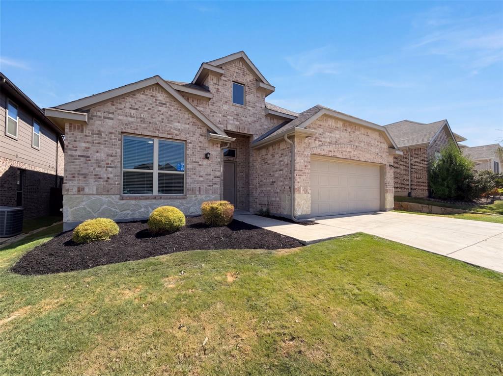 14316 Spitfire Trl, Fort Worth, TX 76262