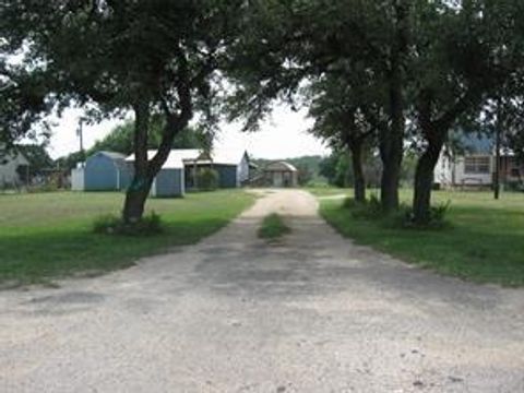 Single Family Residence in Bandera TX 4167 State Highway 173 1.jpg