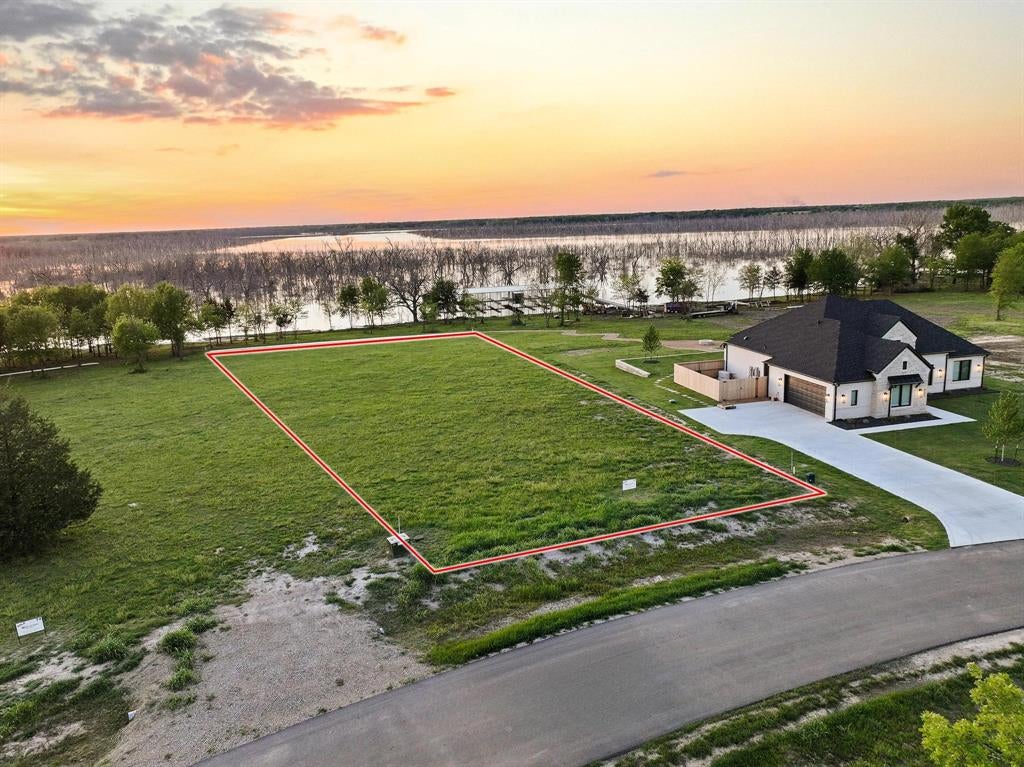345 Shoreline Dr, Dodd City, TX 75438 photo