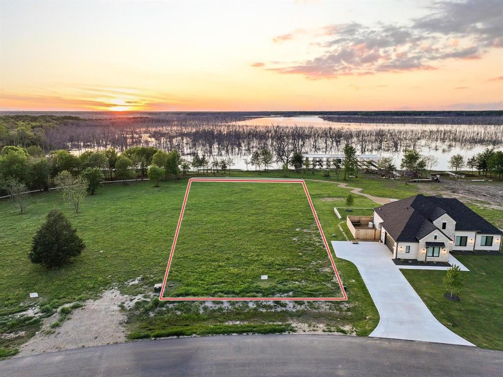 345 Shoreline Dr, Dodd City, TX 75438 photo