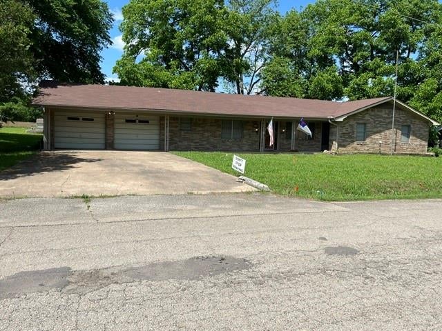 304 Sunset St, Roxton, TX 75477