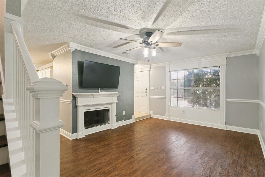 1754 Circle Creek Dr, Lewisville, TX 75067 photo
