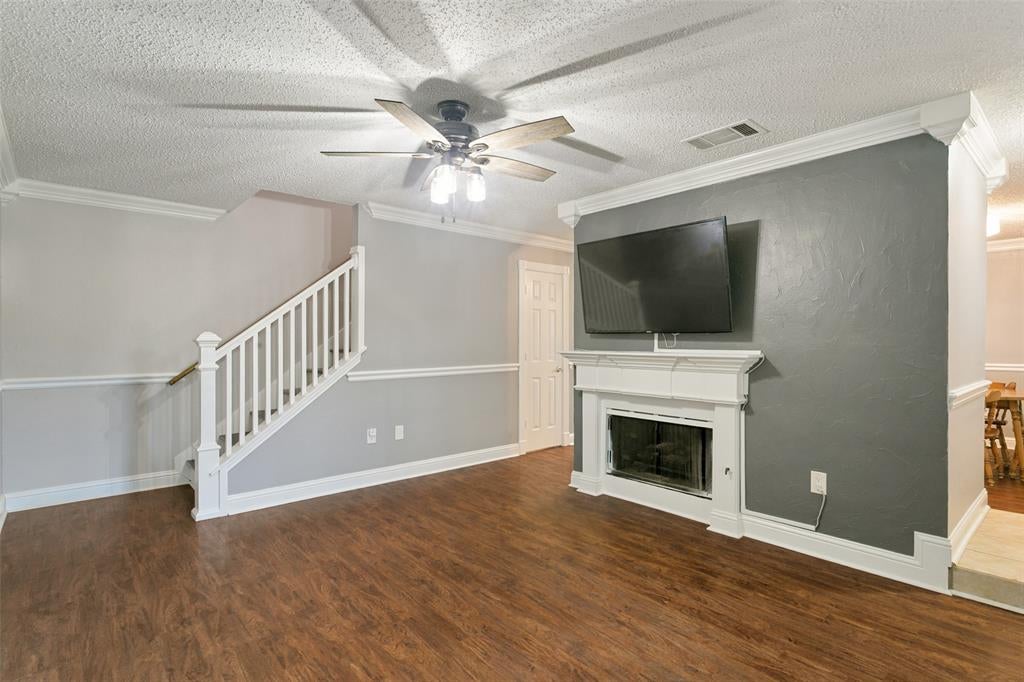 1754 Circle Creek Dr, Lewisville, TX 75067 photo