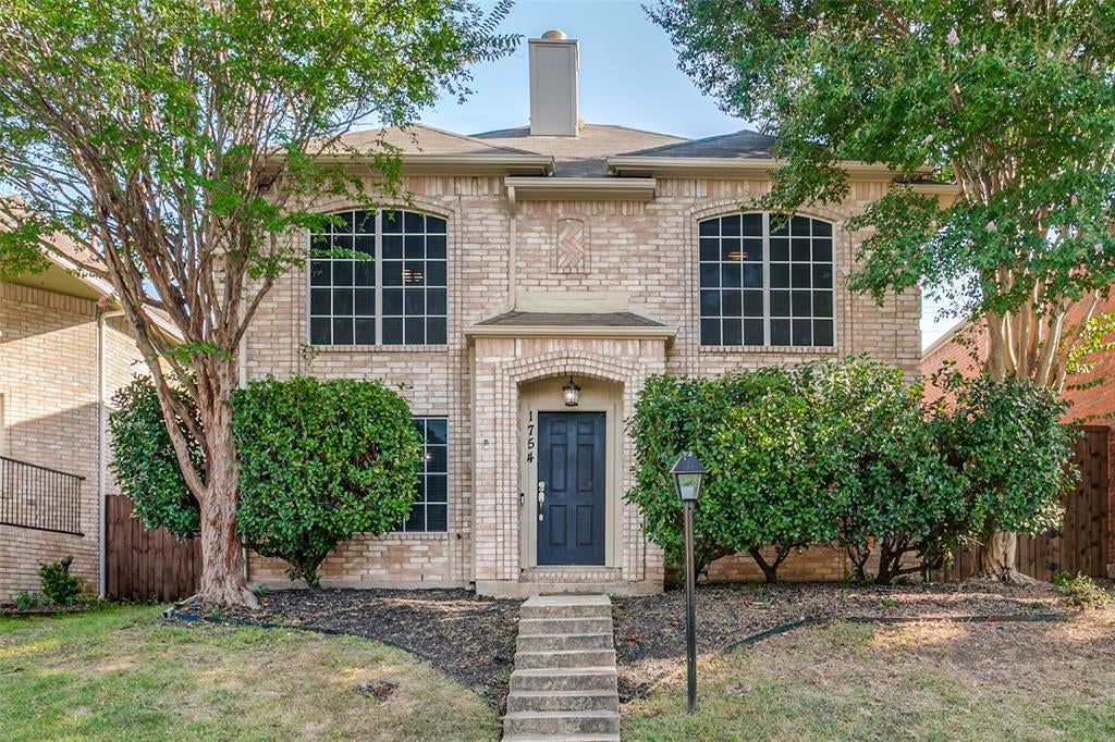 1754 Circle Creek Dr, Lewisville, TX 75067