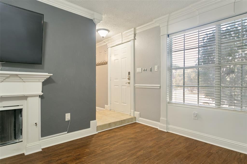 1754 Circle Creek Dr, Lewisville, TX 75067 photo