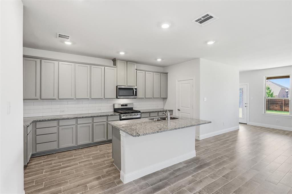 11216 Ranchera Dr, Aubrey, TX 76227