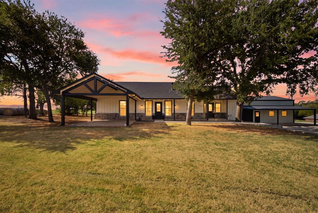 5480 New Hope Rd, Aubrey, TX 76227