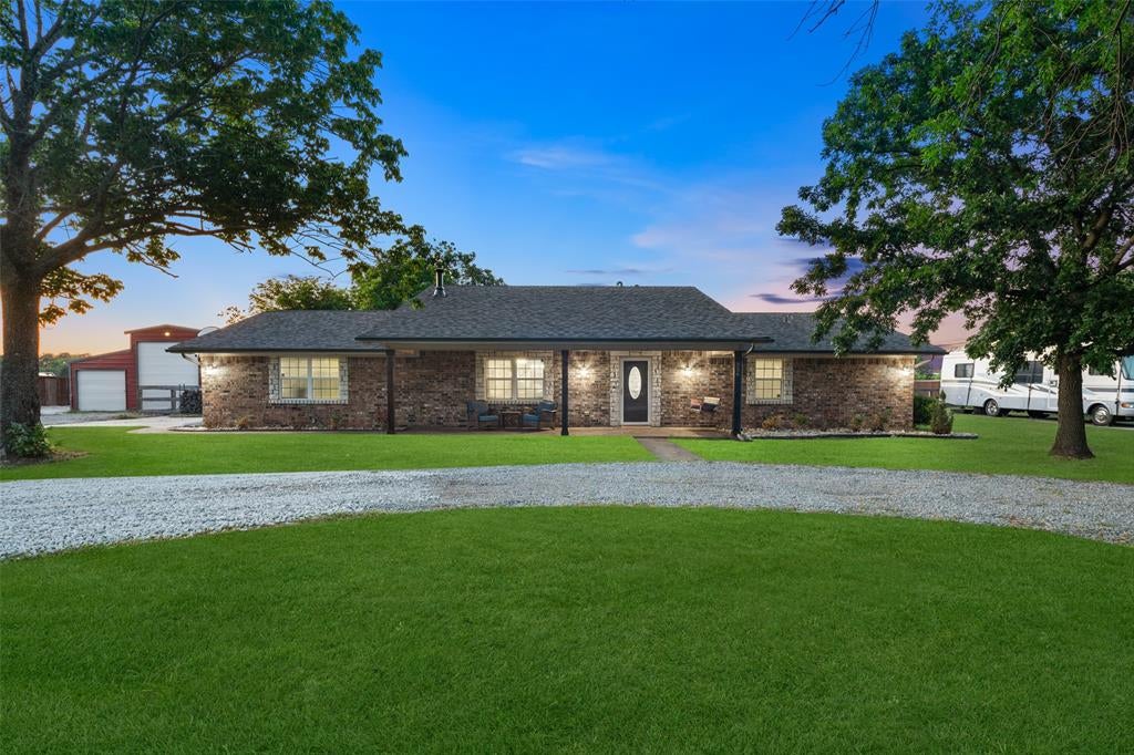 336 Meadows Estates St, Tom Bean, TX 75491 photo