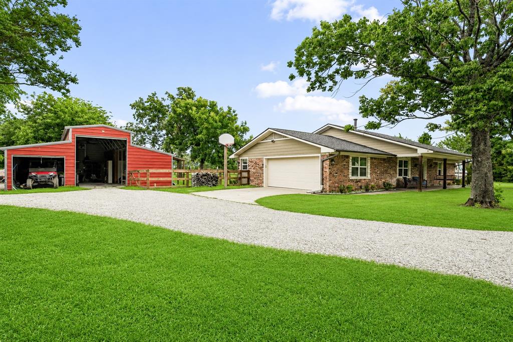 336 Meadows Estates St, Tom Bean, TX 75491 photo
