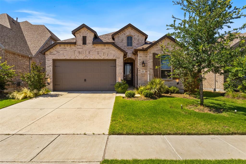 1916 Pelham Dr, Aubrey, TX 76227 photo