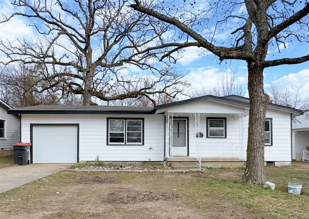 345 16 St, Paris, TX 75460