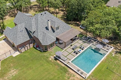 Single Family Residence in Azle TX 126 Ranch Creek Drive.jpg