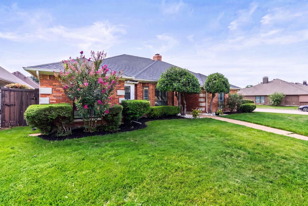 9021 Silverdollar Trl, Irving, TX 75063 photo