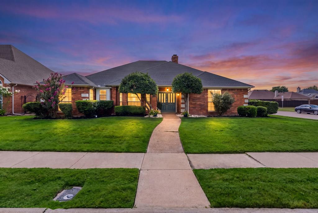 9021 Silverdollar Trl, Irving, TX 75063