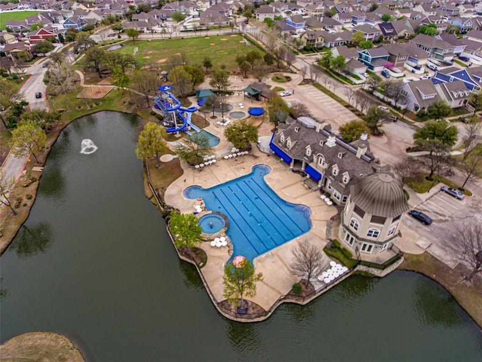 1009 Providence Blvd, Providence Village, TX 76227
