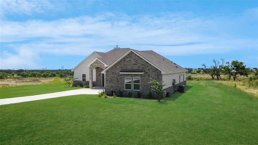 1020 Don Eve Ct, Azle, TX 76020 photo