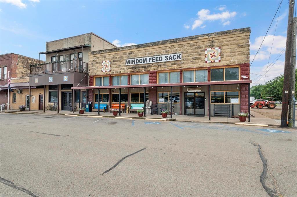 412 AND 414 Main St, Windom, TX 75492 photo